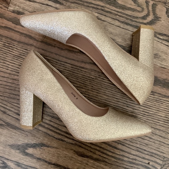 J. Adams Gold Jolie Shimmer Block Heels - Picture 4 of 7